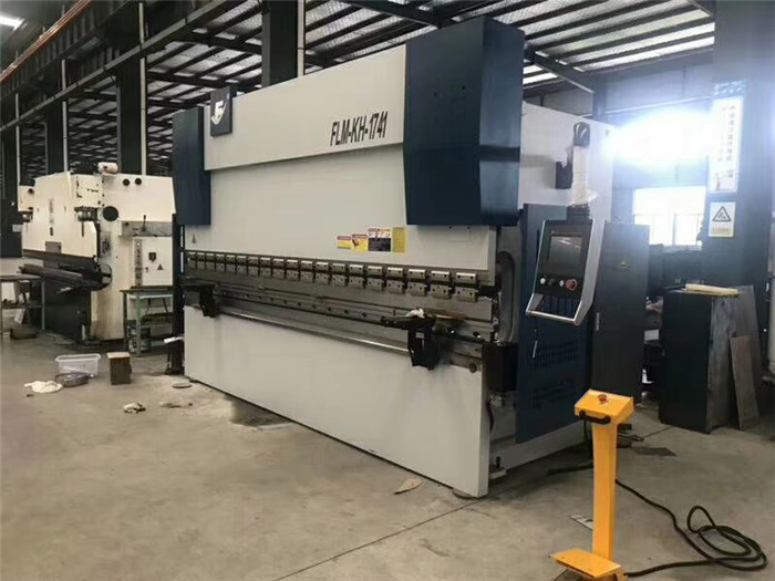 鋁板折彎機(jī) 鋁板折彎機(jī)